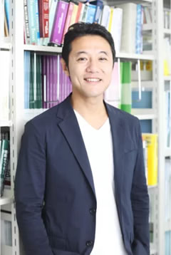 入山 章栄 IRIYAMA AKIE