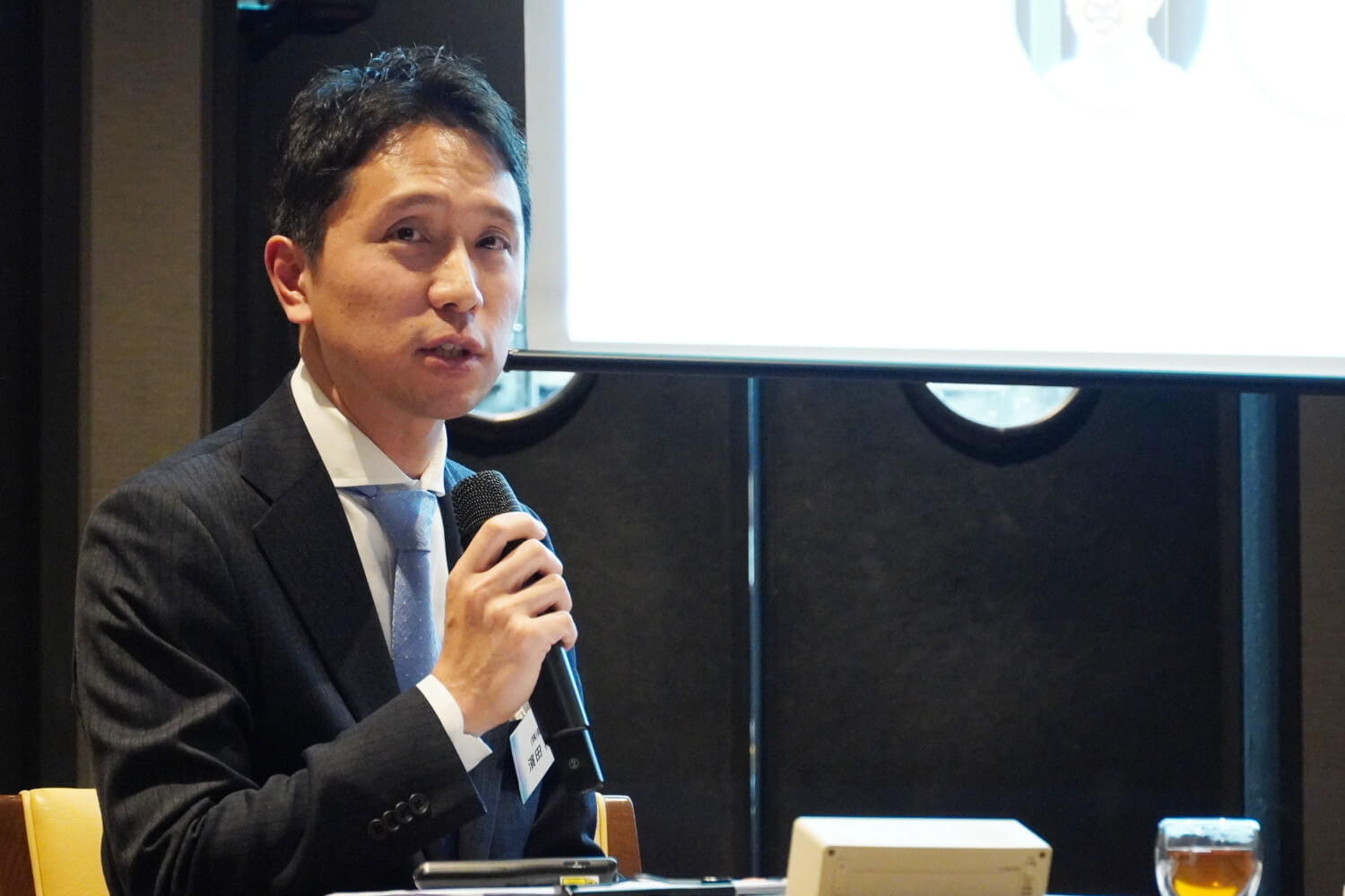伝統を守り続けるか、時代の変化に乗るか、事業承継と経営改革の課題を探る